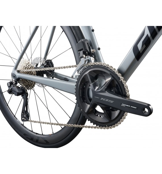 Giant TCR Advanced Pro 1 Di2 2026